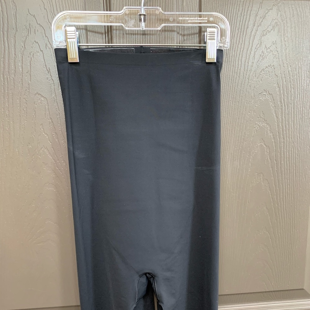 SPANX Thinstincts Mid-Thigh Short